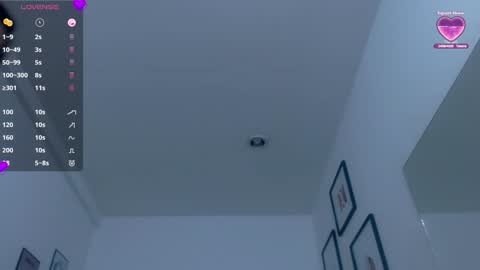 Snapshot of mommyissuess_ chatting on 02-05-25, 08:21 Daphne online show from 02-05-25, 08:21