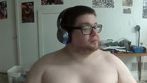 Snapshot of momo_jakes chatting on 09-24-25, 04:27 Jacob S. online show from 09-24-25, 04:27