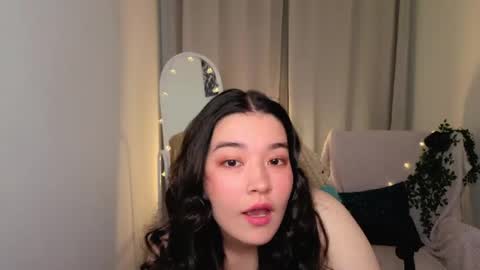 Snapshot of momorins chatting on 05-24-26, 10:59 Momo online show from 05-24-26, 10:59