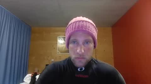 Snapshot of moms_little_monster chatting on 02-09-26, 01:59 moms_little_monster online show from 02-09-26, 01:59