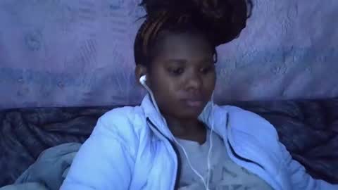 momsdoll online show from 01-10-26, 06:15