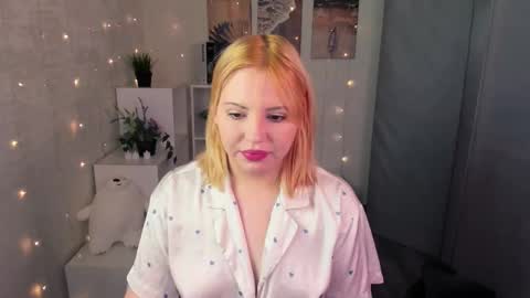 mon1ca_jones online show from 10-27-25, 03:32