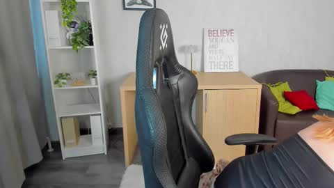 mon1ca_jones online show from 02-08-26, 09:02