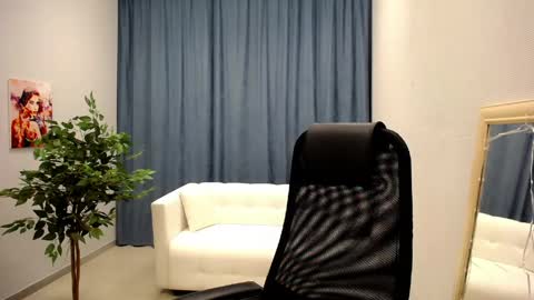 Mona online show from 05-27-26, 11:07