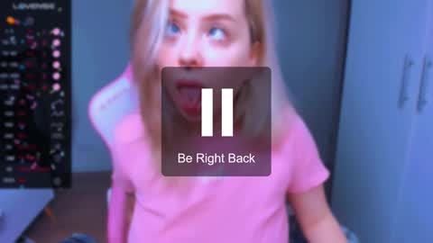 Snapshot of monalauu chatting on 02-05-25, 05:53 online show from 02-05-25, 05:53