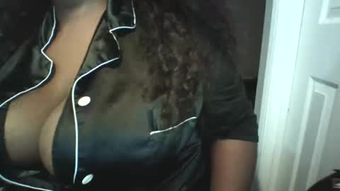 moni_simone online show from 10-21-25, 03:18