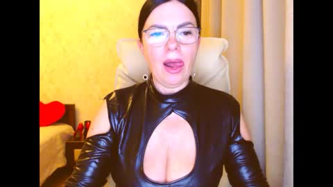 monica online show from 02-16-25, 03:38