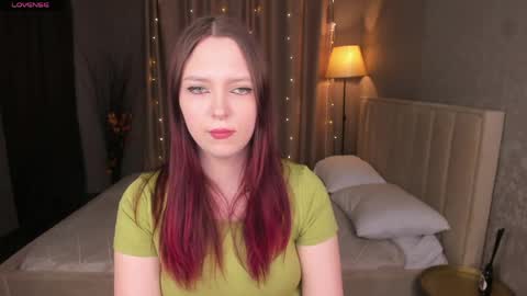 Snapshot of monica__queen chatting on 05-05-26, 05:37 Monica online show from 05-05-26, 05:37