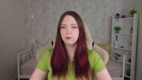 Snapshot of monica__queen chatting on 05-19-26, 05:25 Monica online show from 05-19-26, 05:25
