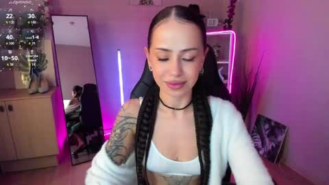 Snapshot of monica_brilliant chatting on 05-22-26, 08:21 Monica online show from 05-22-26, 08:21