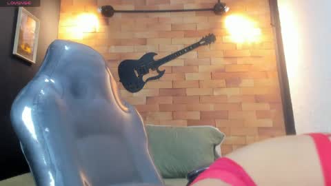 Snapshot of monica_robles_ chatting on 05-20-26, 03:24 monica_robles_ online show from 05-20-26, 03:24