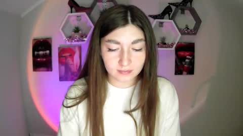 Snapshot of monica_sweets chatting on 09-13-25, 06:13 sweet girl and shine body online show from 09-13-25, 06:13