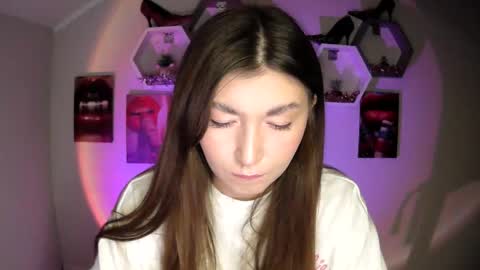 Snapshot of monica_sweets chatting on 09-30-25, 07:13 sweet girl and shine body online show from 09-30-25, 07:13