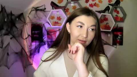 Snapshot of monica_sweets chatting on 10-10-25, 07:18 sweet girl and shine body online show from 10-10-25, 07:18