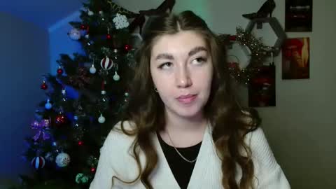 Snapshot of monica_sweets chatting on 11-10-25, 11:09 sweet girl and shine body online show from 11-10-25, 11:09