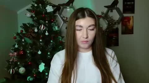 Snapshot of monica_sweets chatting on 11-12-25, 12:16 sweet girl and shine body online show from 11-12-25, 12:16