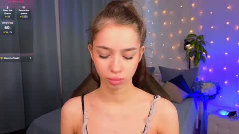 Hi  Im Monica  online show from 06-12-26, 02:27
