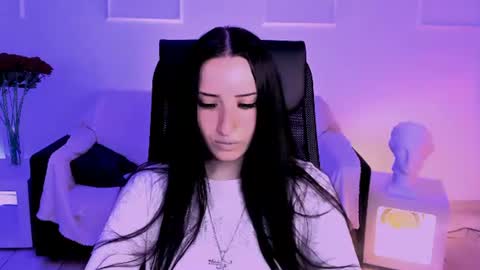 Snapshot of monicalowes chatting on 07-27-26, 07:48 monicalowes online show from 07-27-26, 07:48