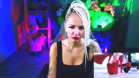 Monika online show from 09-16-25, 11:22