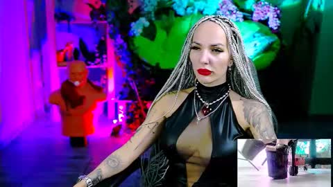 Monika online show from 12-20-25, 10:44