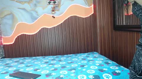 Snapshot of monicamoon303av chatting on 12-22-25, 12:35 monicamoon303av online show from 12-22-25, 12:35