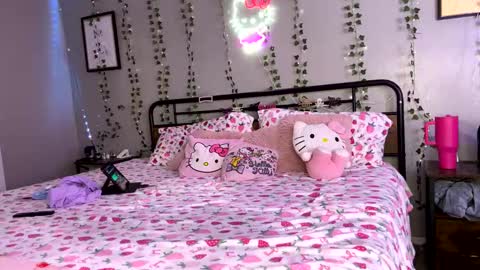 Monica online show from 12-26-24, 10:09