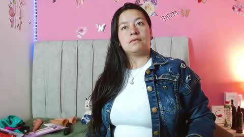 monickhot303av online show from 09-17-25, 05:20