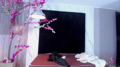 MONIK FOX online show from 10-27-25, 07:51