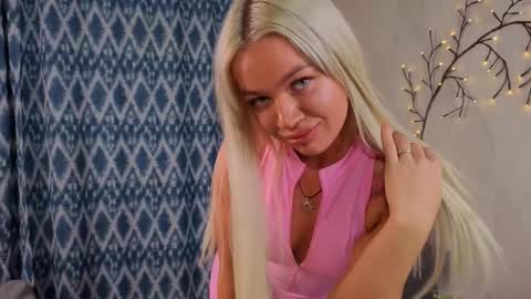 Monika online show from 11-09-25, 02:43