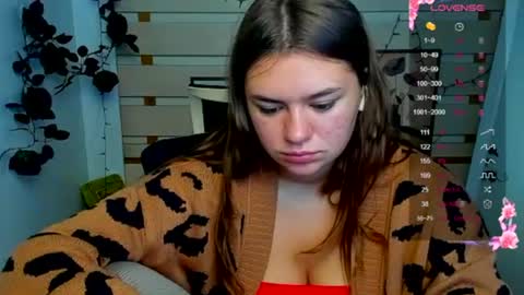 Snapshot of monika_youu chatting on 07-05-26, 09:27 Monika online show from 07-05-26, 09:27