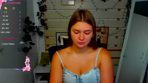 Snapshot of monika_youu chatting on 07-20-26, 07:11 Monika online show from 07-20-26, 07:11