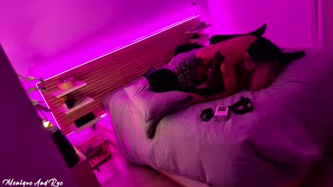 Monique  Rye online show from 11-22-25, 11:37