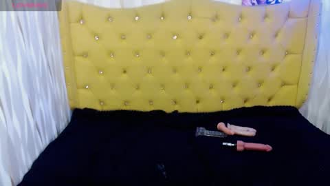 Monica online show from 01-21-25, 04:05