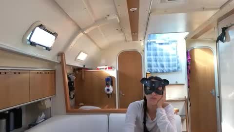 Monk and Mia online show from 04-14-26, 07:36