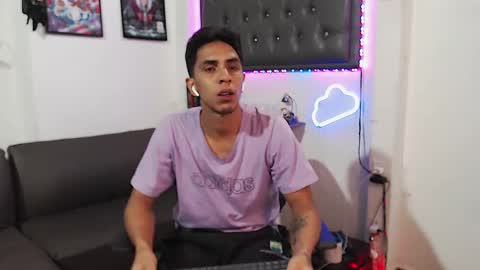 Snapshot of monkey_uchiha77 chatting on 02-07-25, 12:50 simon dice online show from 02-07-25, 12:50