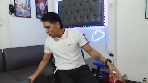 Snapshot of monkey_uchiha77 chatting on 02-12-25, 12:44 simon dice online show from 02-12-25, 12:44