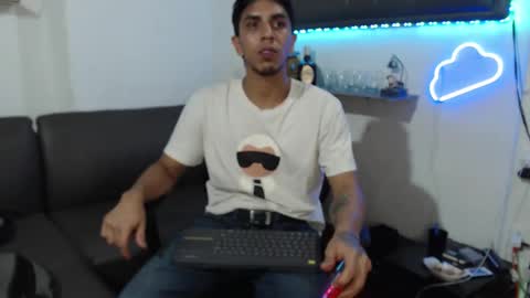 Snapshot of monkey_uchiha77 chatting on 02-22-25, 09:34 simon dice online show from 02-22-25, 09:34