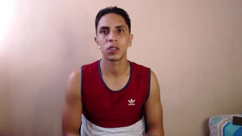 Snapshot of monkey_uchiha77 chatting on 09-20-25, 12:17 simon dice online show from 09-20-25, 12:17