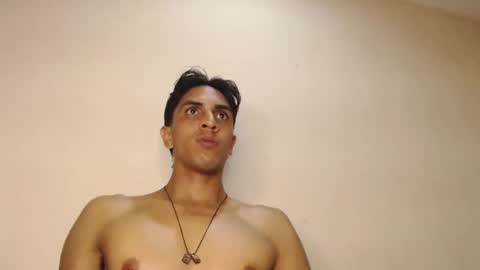 Snapshot of monkey_uchiha77 chatting on 09-25-25, 01:31 simon dice online show from 09-25-25, 01:31