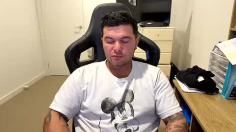 monkeydward1 online show from 06-20-26, 09:12