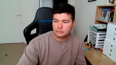 monkeydward1 online show from 08-05-26, 04:15