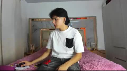 monky_0002 online show from 03-17-26, 12:37