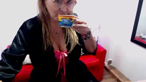 monserrat_diva online show from 10-01-25, 11:00