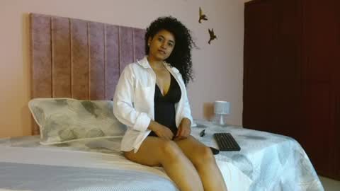 monserratjhonson online show from 06-01-26, 07:15