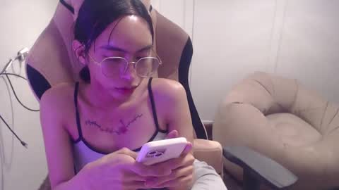 ELYSE A SIMPLE GIRL online show from 01-24-25, 02:08