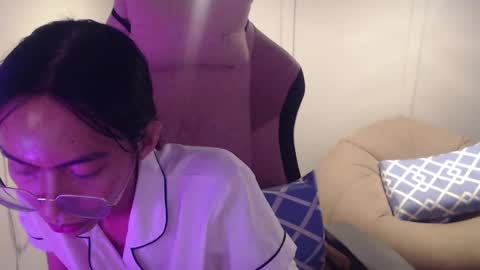 ELYSE A SIMPLE GIRL online show from 01-31-25, 07:07