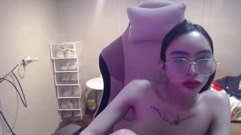 ELYSE A SIMPLE GIRL online show from 02-04-25, 11:16
