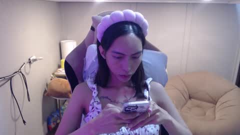 ELYSE A SIMPLE GIRL online show from 03-06-25, 11:47