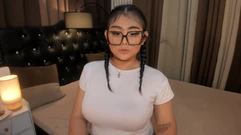 Snapshot of monstrouscockdivaontop chatting on 12-14-24, 01:27 Ruthie online show from 12-14-24, 01:27