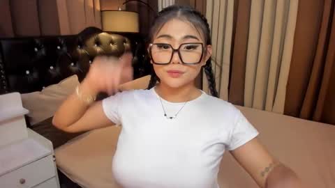 Snapshot of monstrouscockdivaontop chatting on 01-11-25, 10:51 Ruthie online show from 01-11-25, 10:51